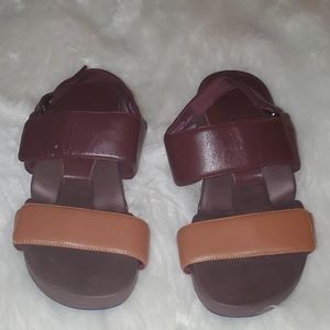 Figs by Figueroa Size 9 Dark Red & Tann